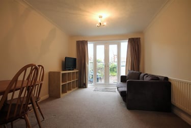 1 bed flat, Wallace Street, Spital Tongues, Newcastle, NE24AU - Image 1